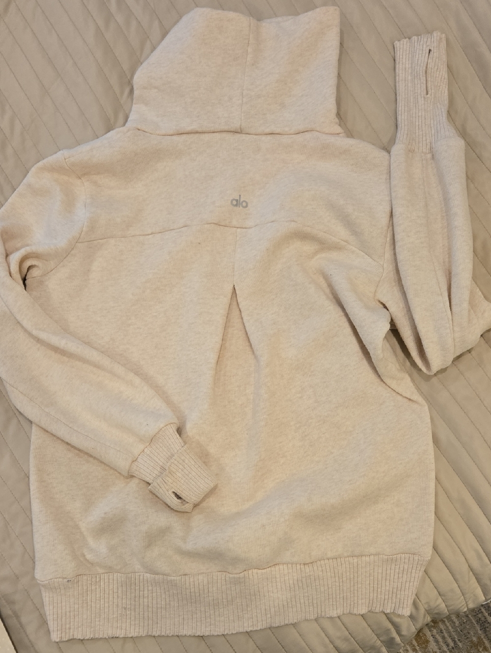Alo Yoga Haze Long Sleeve Turtleneck Sweatshirt S Oatmeal